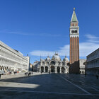 Venezia, la città fantasma. Viaggio fra le calli deserte e una piazza San Marco irriconoscibile