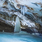Slovacchia, qui puoi passeggiare tra stalattiti e monumenti ghiacciati
