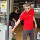 Terni, assalto al negozio di telefonia di piazza Dalmazia: spariti smartphone per 10mila euro