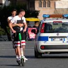 Roma, monopattini senza regole al centro: oltre 150 multati, in gran parte giovani