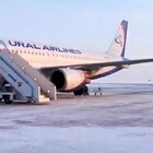 Siberia, la scaletta dell’aereo si spezza: passeggeri precipitano nel vuoto