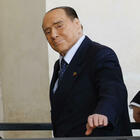 Berlusconi, il bollettino. Ecco come sta: «Lento e progressivo miglioramento»