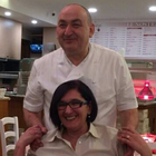immagine Recensione choc alla pizzeria: «Ero seduto vicino ai gay e a un disabile». La risposta dei titolari: «Non tornate più»