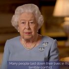 Regina Elisabetta nel 75° VE Day: «Mai arrendersi, strade non vuote ma piene di amore»