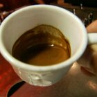 Caffè “contaminato” con il latte: morta a 17 anni, era allergica al lattosio