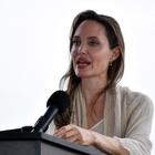 Angelina Jolie sostiene il primo film di una regista afghana: «Le donne in quel paese meritano libertà e indipendenza»