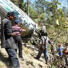 Guatemala, bus precipita nel burrone
