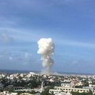 • Mogadiscio, esplosione vicino alla sede dell'UA: 13 morti