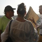 Oliver Stone a Lecce: visita Duomo e Campanile