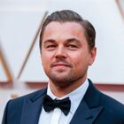 Leonardo Di Caprio, modella rivela le strane abitudini dell'attore a letto: «Indossa gli auricolari per non sentire niente»