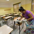 Roma, scuola a rischio contagio: in classe senza sanificazioni «Appalto in ritardo»