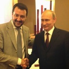 Salvini e Putin, dal «meno male che c’è» al viaggio in Polonia (e in Ucraina) per la pace: cosa è cambiato