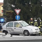 VENERDì UN'ALTRA VITTIMA DI 19 ANNI Schianto all'alba tra due auto: muore una ragazza di Sarmede /Foto