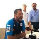 Crisi di Governo, Salvini: "Parlamentari alzano il c... e vengono a lavorare a ferragosto"