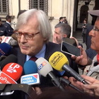 Decreto Rave, Sgarbi: «Giusto punire, forse la pena è troppo alta»