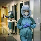 Medici No vax, Schillaci: «Decidano le Asl dove farli lavorare». E la Puglia sfida il governo