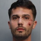 Matteo Falcinelli, chi è lo studente italiano incaprettato dalla polizia a Miami. La mamma: «Lo hanno torturato, ha tentato il suicidio»