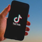 Rivoluzione social, TikTok allunga i video a 10 minuti