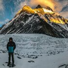 Spedizione invernale al K2, il maltempo ferma la scalata: tornano a casa gli alpinisti italiani