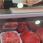 Allergia alla carne rossa, misteriosa sindrome fa scoppiare l'allarme: «Può colpire milioni di persone»