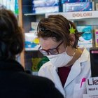 I farmacisti: «Prezzi imposti per le mascherine»