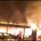 Roma, incendio in un deposito Atac: in fiamme tre autobus