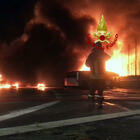 Deposito Atac, incendio nella notte a Roma: distrutti più di 30 bus. Indagini, non si esclude la pista dolosa