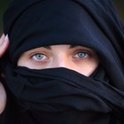 Velo islamico, avvocato Corte Ue: ammissibile il divieto di portare il velo in azienda
