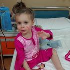 Ginevra, 7 anni, ha un tumore al cervello: «Va operata in Germania». Già raccolti 20mila euro grazie ai social