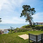 Kevin Costner vende la villa di Montecito