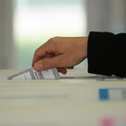 Scatta una foto alla scheda elettorale dopo aver votato: sorpreso e denunciato