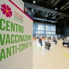 Prenotazione vaccini Lazio, quando tocca a 64-65enni? Incognita Astrazeneca, ecco le fasce già attive
