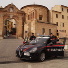 Penne, si spacciano per carabinieri e truffano gli anziani: denunciati padre e figlio