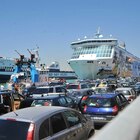 Zona rossa e lockdown, da Roma e Milano fuga sulle isole, ma in Sardegna stretta sugli arrivi e piano profilassi per i turisti
