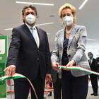 A Milano apre il primo hub vaccinale aziendale nella sede di Unipol