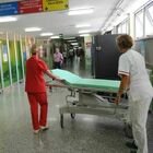 Medico positivo al Covid al lavoro in ospedale ad Alessandria: «Solo influenza...»