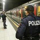 Turista derubato di 14mila euro in metro: insegue e cattura la ladra, ma recupera solo poche banconote