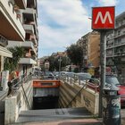 Metro a Roma, corsa a ostacoli: chiudono due stazioni per i lavori sulla linea A