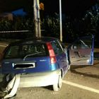 Schianto fra Peugeot e Punto nella notte: morto un diciottenne, gravissimo un amico