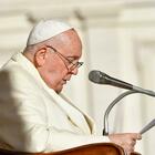 Il Papa sottoposto a Tac al Gemelli, il Vaticano annulla tutte le udienze: come sta il Santo Padre