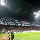Show delle curve nel derby, l'Inter ricorda il tifoso morto