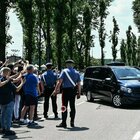 Morto Berlusconi, il feretro arrivato a Villa San Martino ad Arcore