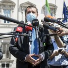 Mascherine all'aperto, Salvini: «Serve subito la libertà di respirare»