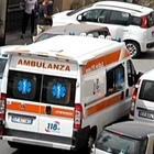 Medici aggrediti e petardi su un'ambulanza a Napoli. Telecamere in arrivo, ira Croce Rossa