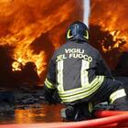 Incendio nella casa di legno di Avellino, famiglia salvata dai vicini extracomunitari