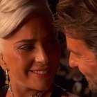 Lady Gaga e Bradley Cooper "intimi" agli Oscar 2019, la cantante sotto attacco: «Ha violato il codice d’onore»