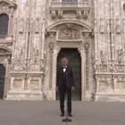 Andrea Bocelli accende con la sua voce il Duomo di Milano deserto