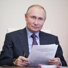 Covid, Putin difende il vaccino Sputnik