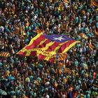 Catalogna, 600.000 indipendentisti in piazza ma la base del movimento è delusa
