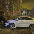 Aereo russo bombarda per sbaglio in patria: auto e case distrutte a Belgorod